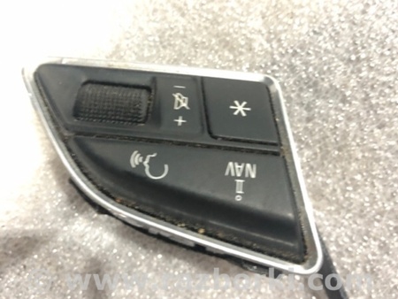 ФОТО Кнопки на руль для Audi (Ауди) A3 8V1, 8VA, 8V7, 8VS (03.2012-...) Киев