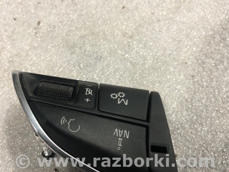 ФОТО Кнопки на руль для Audi (Ауди) A8 D4 (11.2009-01.2018) Киев
