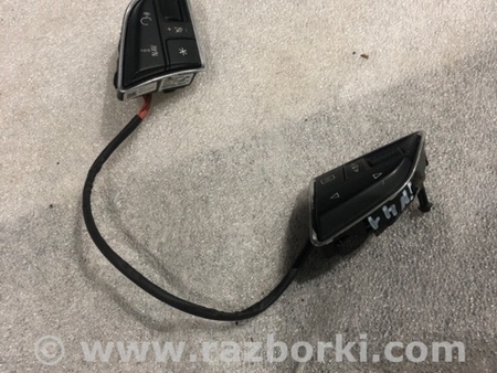 ФОТО Кнопки на руль для Audi (Ауди) A3 8V1, 8VA, 8V7, 8VS (03.2012-...) Киев