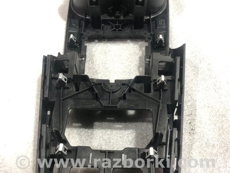 ФОТО Накладка центральной консоли для Audi (Ауди) A3 8V1, 8VA, 8V7, 8VS (03.2012-...) Киев