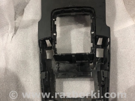 ФОТО Накладка центральной консоли для Audi (Ауди) A3 8V1, 8VA, 8V7, 8VS (03.2012-...) Киев