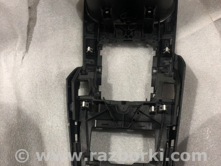 ФОТО Накладка центральной консоли для Audi (Ауди) A3 8V1, 8VA, 8V7, 8VS (03.2012-...) Киев