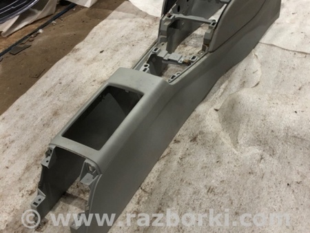 ФОТО Консоль центральная для Audi (Ауди) A3 8V1, 8VA, 8V7, 8VS (03.2012-...) Киев