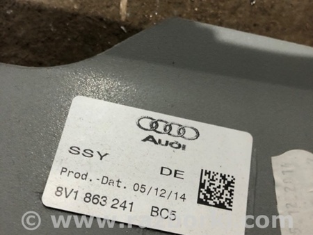 ФОТО Консоль центральная для Audi (Ауди) A3 8V1, 8VA, 8V7, 8VS (03.2012-...) Киев