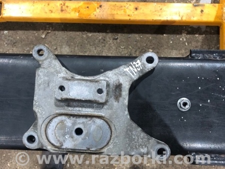 ФОТО Кронштейн для Audi (Ауди) A4 B8 - 8K2, 8K5 (08.2007-11.2015) Киев