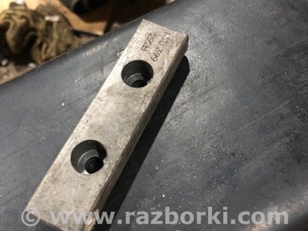 ФОТО Кронштейн для Audi (Ауди) A4 B8 - 8K2, 8K5 (08.2007-11.2015) Киев