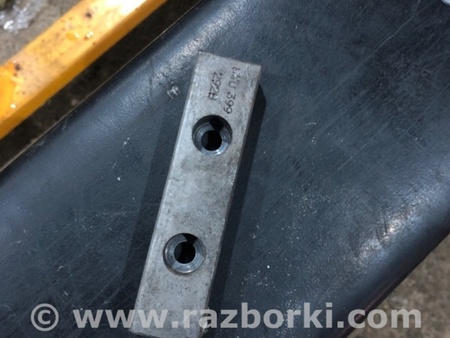 ФОТО Кронштейн для Audi (Ауди) A4 B8 - 8K2, 8K5 (08.2007-11.2015) Киев