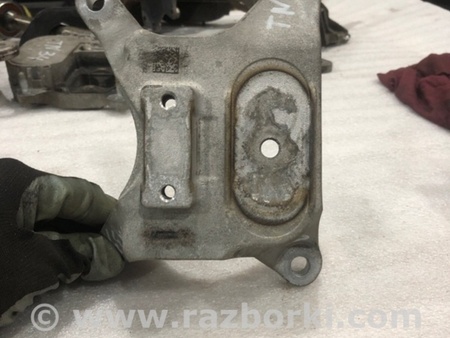 ФОТО Кронштейн для Audi (Ауди) A5 8T (03.2007-11.2016) Киев