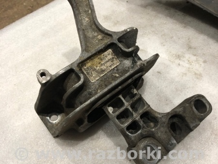 ФОТО Подушка двигателя для Audi (Ауди) A3 8V1, 8VA, 8V7, 8VS (03.2012-...) Киев