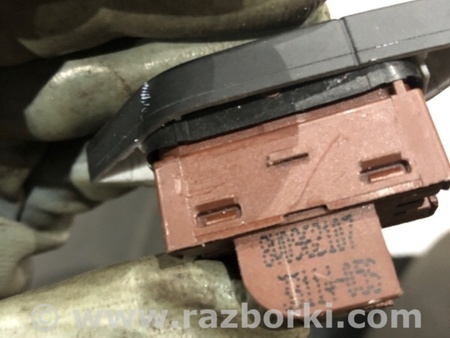 ФОТО Кнопка для Audi (Ауди) A3 8V1, 8VA, 8V7, 8VS (03.2012-...) Киев