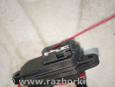 ФОТО Активатор лючка бензобака для Audi (Ауди) A3 8V1, 8VA, 8V7, 8VS (03.2012-...) Киев
