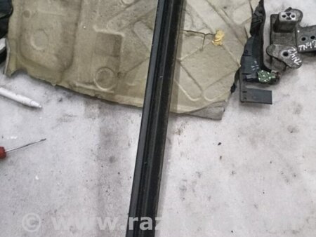 ФОТО Уплотнительная резинка боковой двери для Audi (Ауди) A3 8V1, 8VA, 8V7, 8VS (03.2012-...) Киев