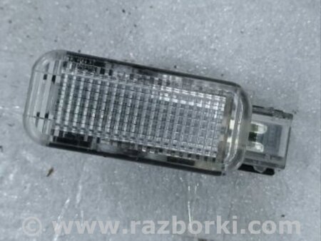 ФОТО Плафон подсветки салона для Audi (Ауди) A3 8V1, 8VA, 8V7, 8VS (03.2012-...) Киев