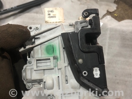 ФОТО Замок боковой двери для Audi (Ауди) A6 C7 (11.2010-10.2018) Киев