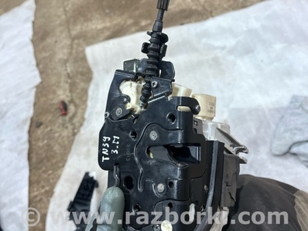 ФОТО Замок боковой двери для Audi (Ауди) A8 D4 (11.2009-01.2018) Киев