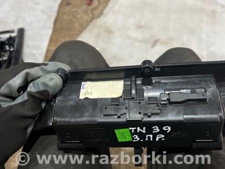 ФОТО Бардачок для Audi (Ауди) A8 D4 (11.2009-01.2018) Киев