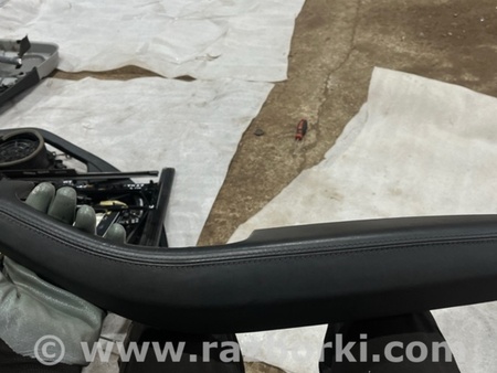 ФОТО Подлокотник для Audi (Ауди) A8 D4 (11.2009-01.2018) Киев