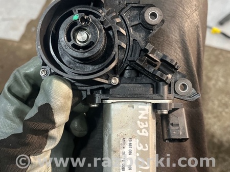 ФОТО Мотор стеклоподъемника для Audi (Ауди) A8 D4 (11.2009-01.2018) Киев