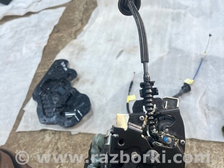 ФОТО Замок боковой двери для Audi (Ауди) A8 D4 (11.2009-01.2018) Киев