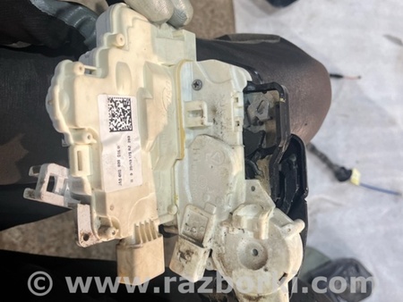 ФОТО Замок боковой двери для Audi (Ауди) A8 D4 (11.2009-01.2018) Киев