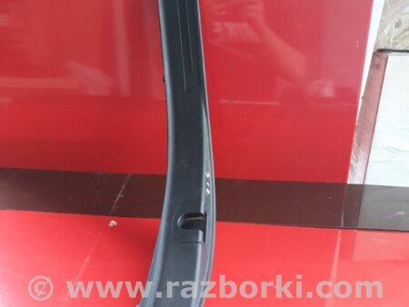 ФОТО Накладка на порог для Subaru Outback Киев
