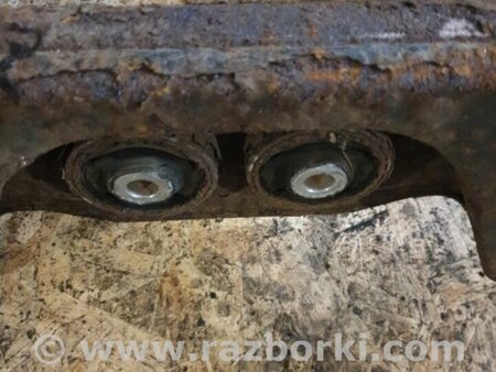 ФОТО Подрамник для Subaru Outback Киев