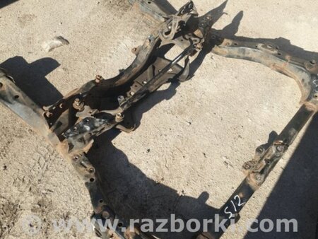 ФОТО Подрамник для Subaru Outback Киев