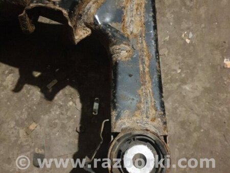 ФОТО Подрамник для Subaru Outback Киев