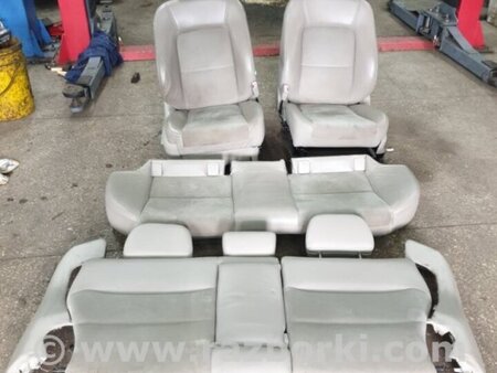 ФОТО Салон в сборе для Subaru Outback Киев