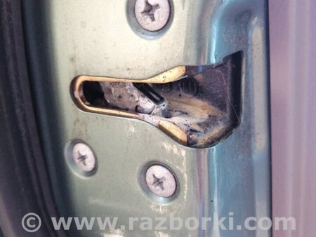 ФОТО Замок двери для Subaru Forester SG Киев