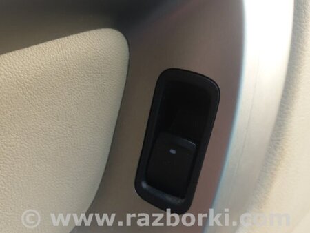 ФОТО Кнопка стеклоподъемника для Subaru Outback Киев
