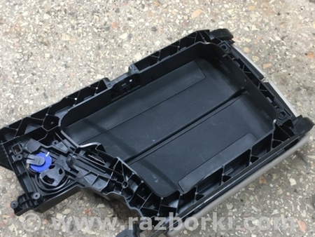 ФОТО Подлокотник для BMW 5 F10 Киев