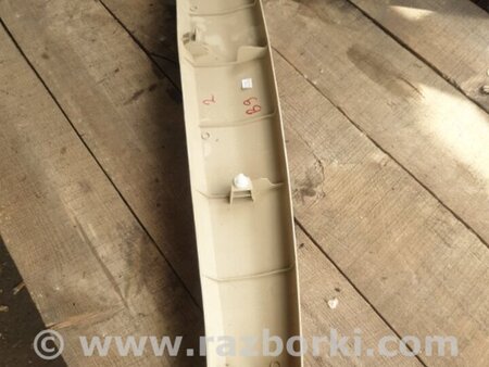 ФОТО Обшивка крышки багажника для Subaru Tribeca Киев