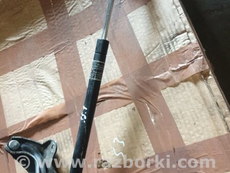 ФОТО Амортизатор капота для Subaru Impreza GD/GG Киев