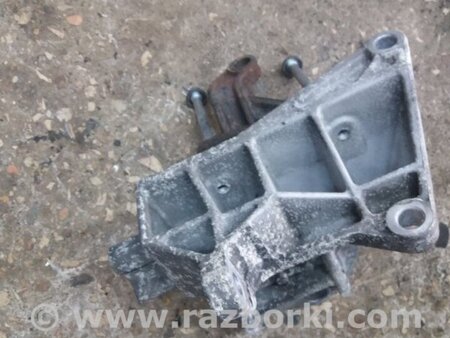 ФОТО Кронштейн для Subaru Outback Киев