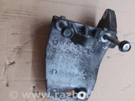 ФОТО Кронштейн для Subaru Outback Киев