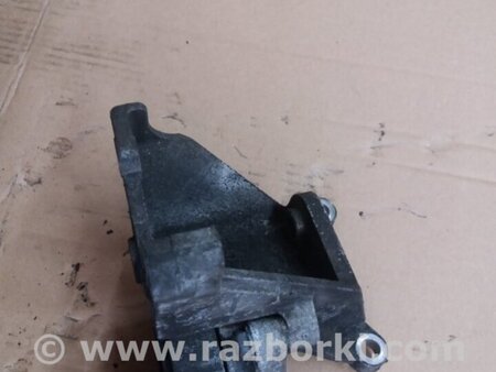 ФОТО Кронштейн для Subaru Outback Киев
