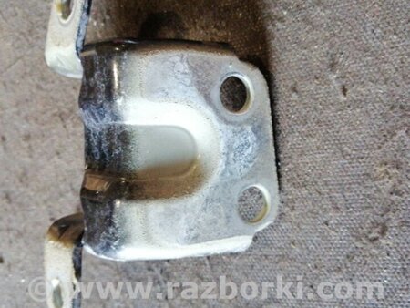 ФОТО Петля двери для Subaru Tribeca Киев