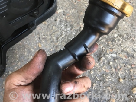 ФОТО Горловина масла для Subaru Outback Киев