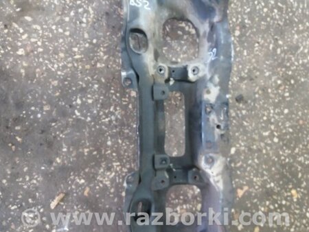 ФОТО Подрамник для Subaru Outback Киев