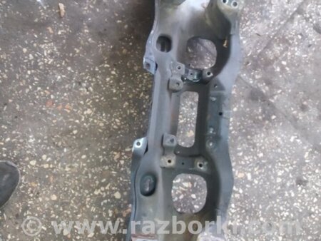 ФОТО Подрамник для Subaru Outback Киев