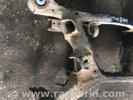 ФОТО Подрамник для Subaru Outback Киев