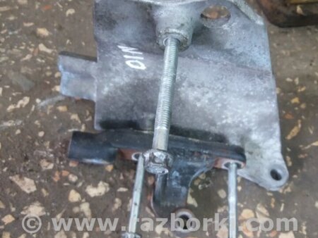ФОТО Кронштейн для Subaru Outback Киев