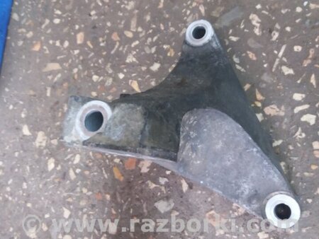 ФОТО Кронштейн для Subaru Outback Киев