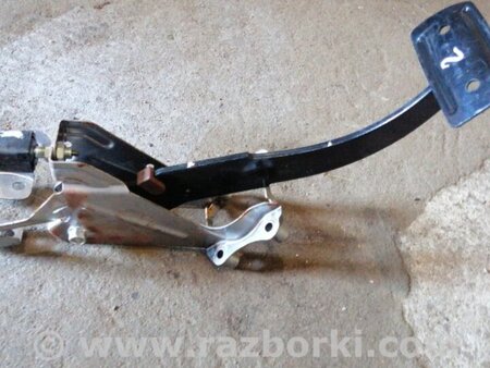ФОТО Педаль тормоза для Subaru Outback Киев