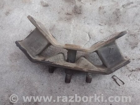 ФОТО Подушка КПП для Subaru Outback Киев