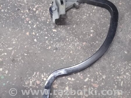 ФОТО крепление крышки багажника для Subaru Legacy (все модели) Киев