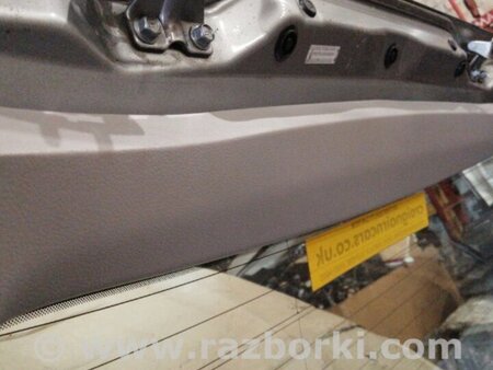 ФОТО Обшивка крышки багажника для Subaru Tribeca Киев