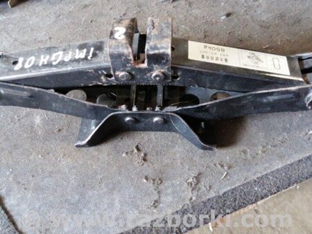 ФОТО Домкрат для Subaru Impreza GD/GG Киев