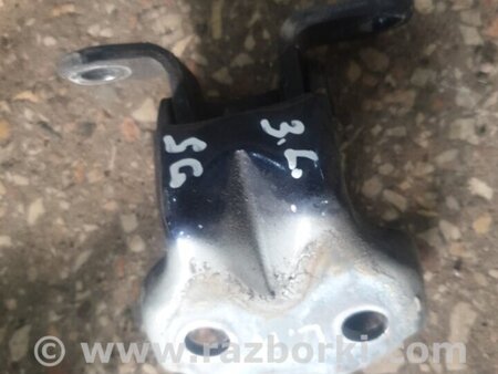ФОТО Петля двери для Subaru Forester SG Киев